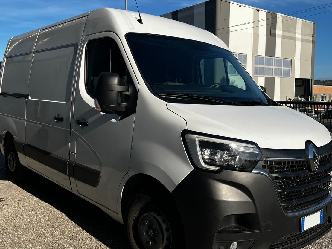 Renault Master vista esterna